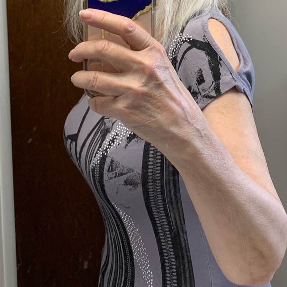 Edc by Esprit V Neck Short Sleeve Graphic T Shirt - Picture 4 of 8